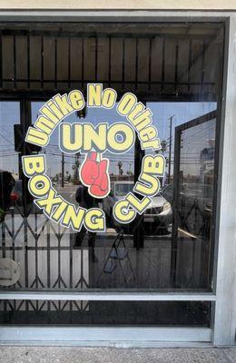 Front of uno boxing