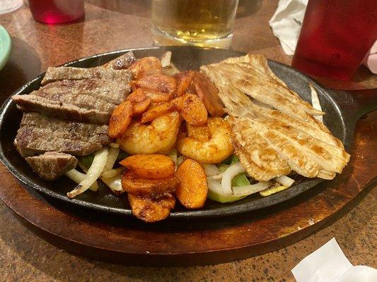 Sampler fajitas - asada, shrimp and chicken