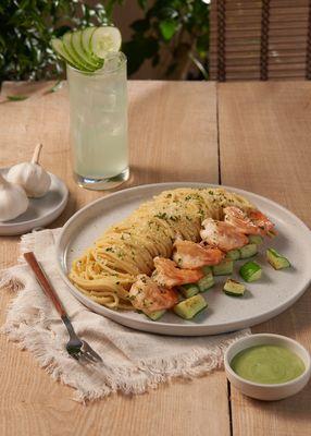 Shrimp Garlic Noodle, Cucumber Limeade