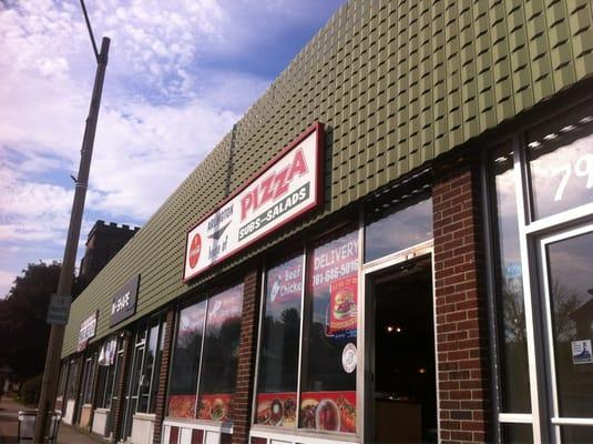 Storefront of Arlington House of Pizza