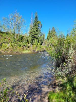 Eastside Glacier Park RV Campground-Glamping