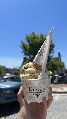 1 scoop Cake batter and 1 scoop fudge brownie (inside the cup) with Single Sugar Cone on top