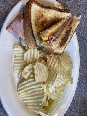 Grilled cheese with ham