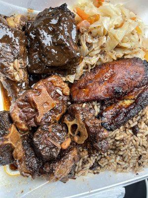 Oxtail and Jerk Chicken Combo