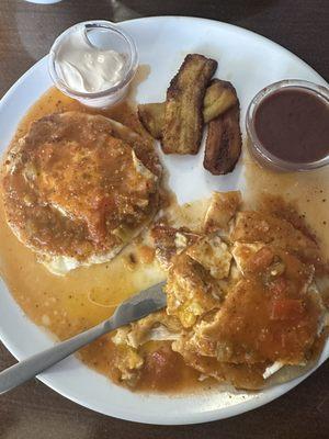 Pupusas Rancheras with a side of plátanos fritos - 5/5