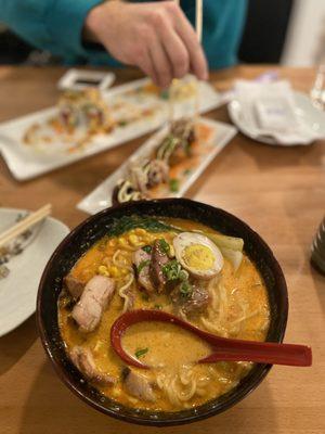 ZEN'S CURRY RAMEN