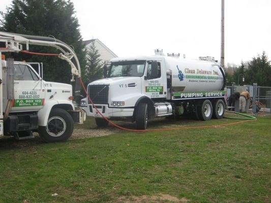 comercial pump station cleaning