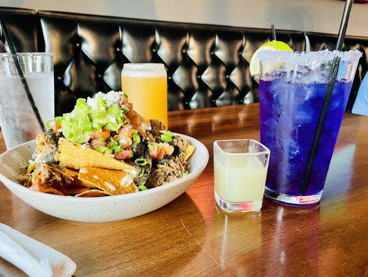 Pulled pork nachos & purple haze margarita