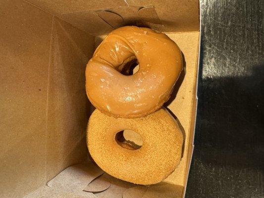 Salted caramel and cinnamon donuts. Yummm