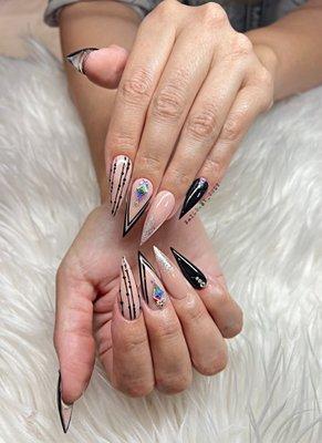 Stilettos nail