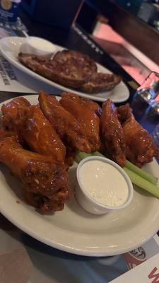 Best Buffalo Wings and Potato Skins I have in a long time.