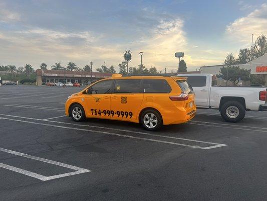 Taxi services in Santa Ana