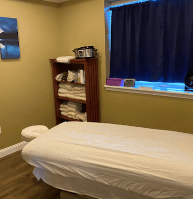 Metro Acute Chiropractic is a Chiropractor and Acupuncturist in Lone Tree, CO.