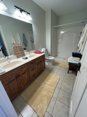 Freshly cleaned bathroom