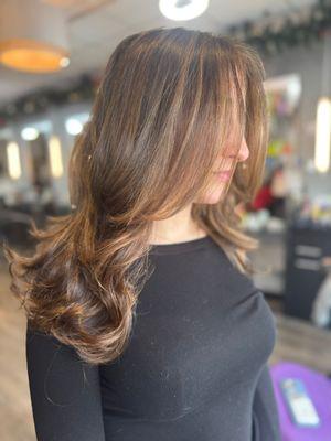 Balayage, highlights,toner,glaze,haircut, layers, face frame, blowout, beach curls