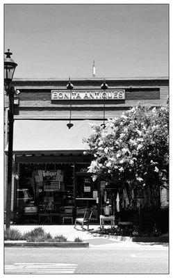 Welcome to Bonita Antiques. #SanDimas #Hawaiiana #Country #Cottage #ElegantGalore