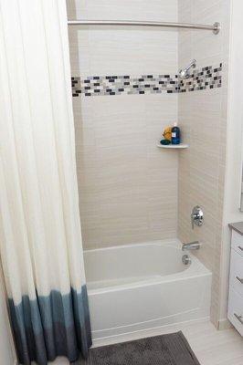 1 bedroom shower