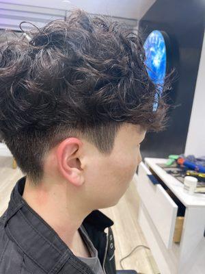 Men's perm haircut by Manny