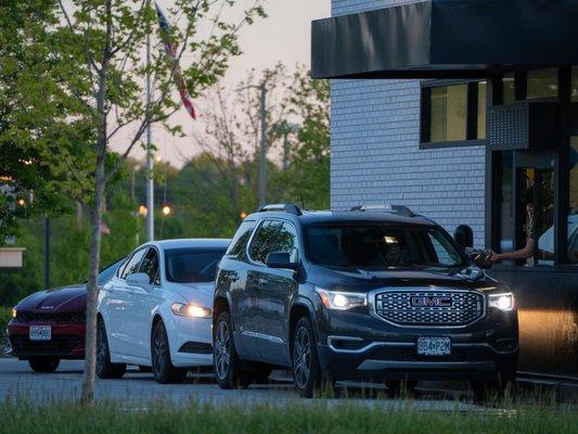 Cars in line at Kaldi's