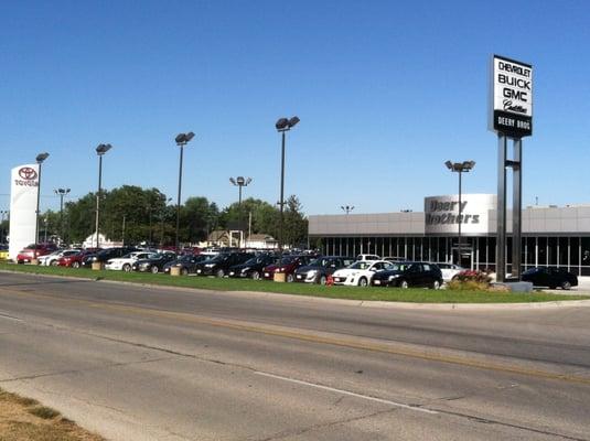 West Burlington, IA Toyota, GM, Nissan, Mazda Dealer.