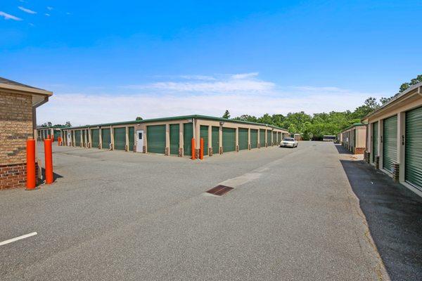 Drive up units of Morningstar Storage in Cornelius