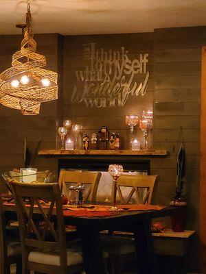 Dining room at Sheridan House Inn with Autumn decor.