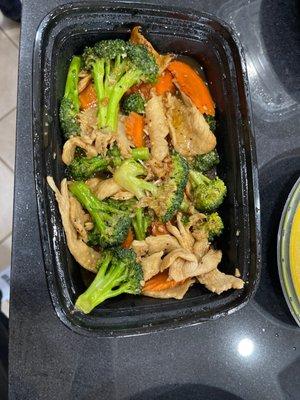 Broccoli chicken to go  Broccoli Wok