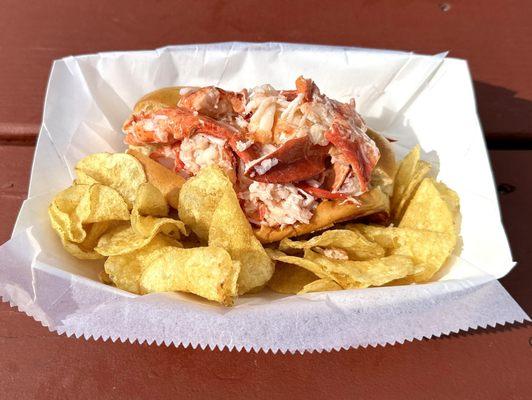 4.5 oz. Connecticut Style Lobster Roll