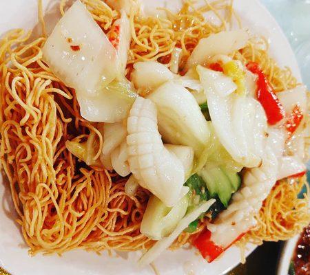 Seafood chowmein