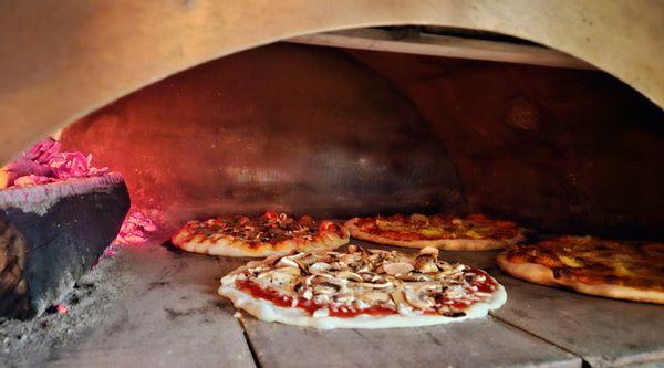 The best wood fire pizza in the New Hampshire!  The Pizza Hero....follow us in the bus!!!