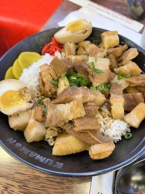 Pork rice bowl