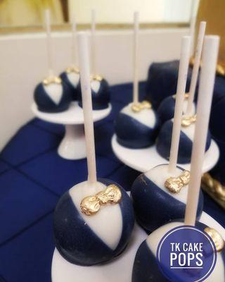 Tuxedo Cake Pops