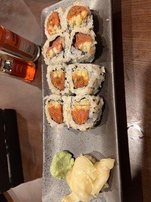 Crunchy spicy tuna roll