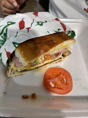 Cubana Tortas