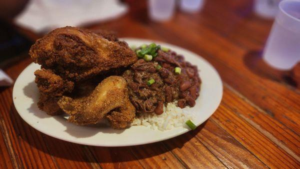 Red beans and rice with fried chicken