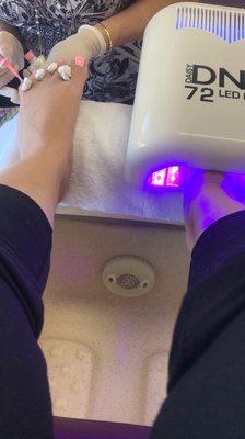 Gel pedicure