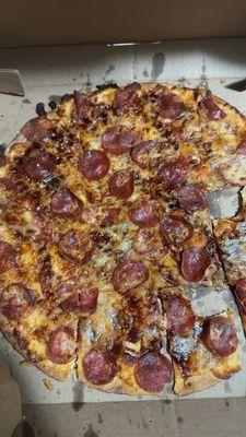 Again another horrible pizza again no red sauce bbq again when I order regular pepperoni