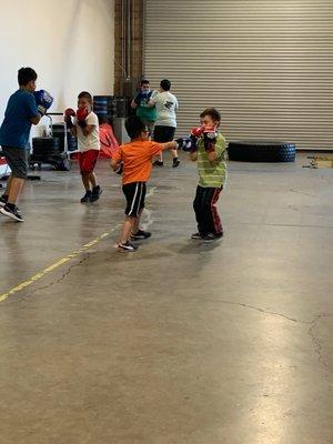 Kids boxing!