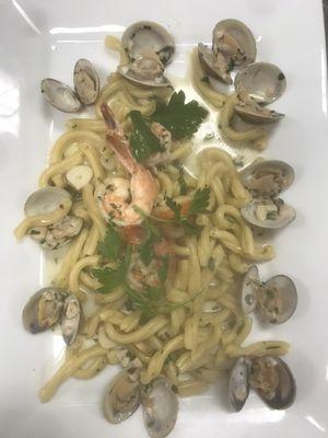 Caserecci vongole e gamberi