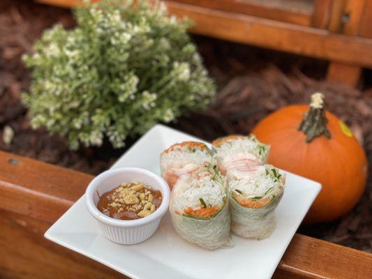 Shrimp summer rolls