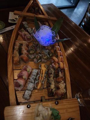 Another boatload of delicious sushi