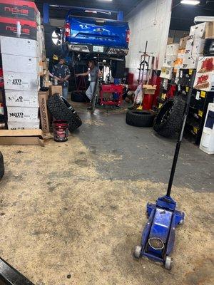 Mechanic shop