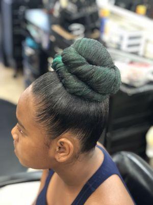 Green bun