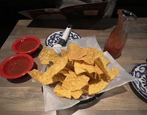 Free chips and salsa!