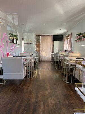 Manicure Floor at Hunty Nail Bar