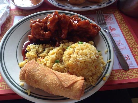 General Tso's, fried rice, Eggroll