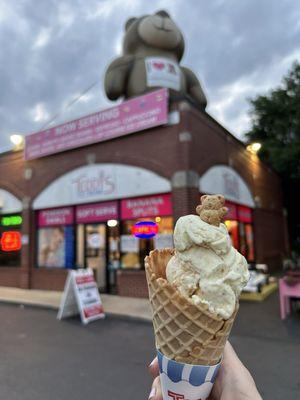 Lemon Cheesecake waffle cone