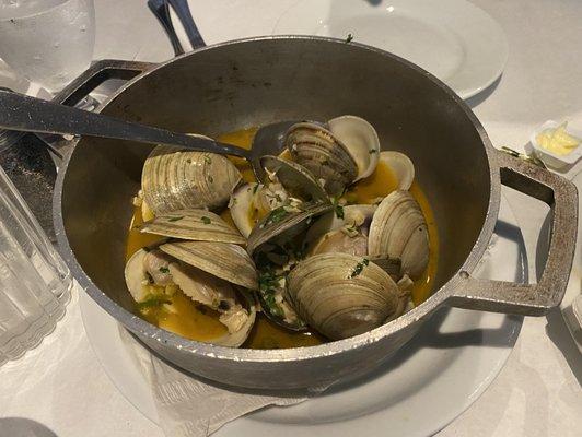 Littleneck clams