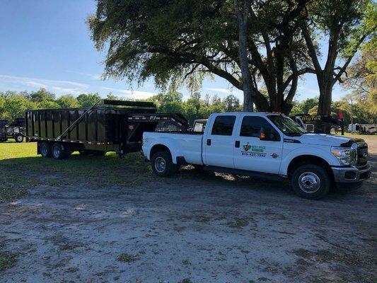 Reliable, professional and excellent prices. Call now for your dumpster rental.