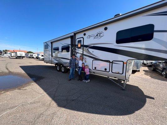 Robert Crist and Company RV Sales